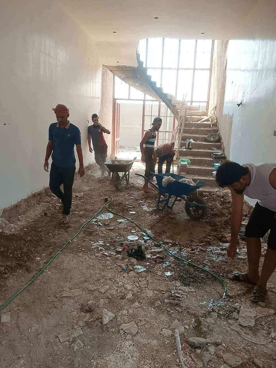 لا توجد تفاصيل

نص مكتوب في الصور:
- سلام عليكم يوجد كادر عمل تنضيف بيوت تفليش دفن نهري تصعيد مواد تنظيف حدائق ماعليك بكلشي نشتغل ليل ونهار سياره تجيك للبيت ماعليك بكلشي بس اتصل ***********