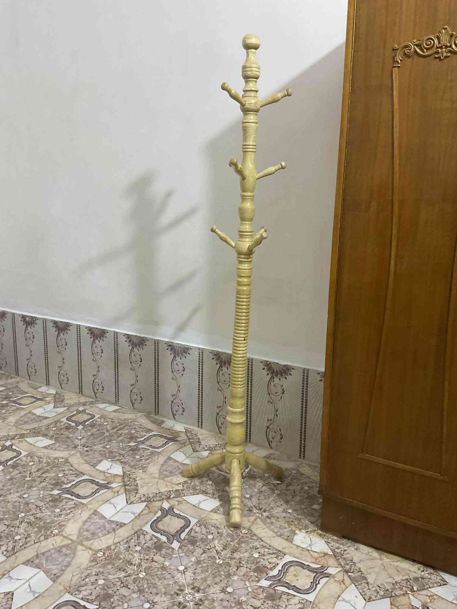 السلام عليكم غراض للبيع للاستفسار الاتصال على الرقم ***********
