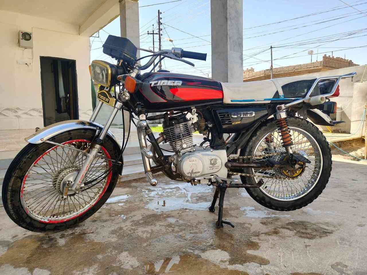 تايگر 4 گير 2019 محرك مفتوح كهربائيات شغاله موطور شلعه ومعدل لا صرف ولا تبخير تاخذو بس تحطلو دهن وبانزين واذا تشد حيلك تكرب گاعتكم بي السعر 400 وبي مجال 
للأستفسار ***********
