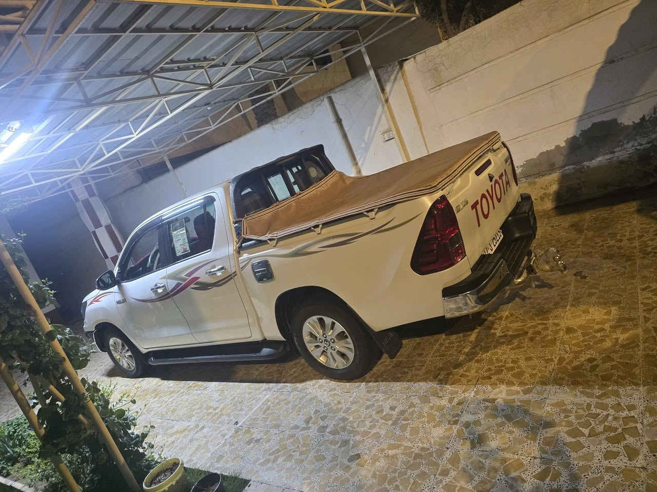 السلام عليكم حبايبي تيوتا بيكم موديل 25خليجي مواصفات السعودي
كير اوتوماتيك ماشيه 13 مكفولة كفاله عامه 
رقم اربيل بسمي 
سعر 310 وبيها مجال مكان سياره فلوجه 
رقم الهاتف ***********
