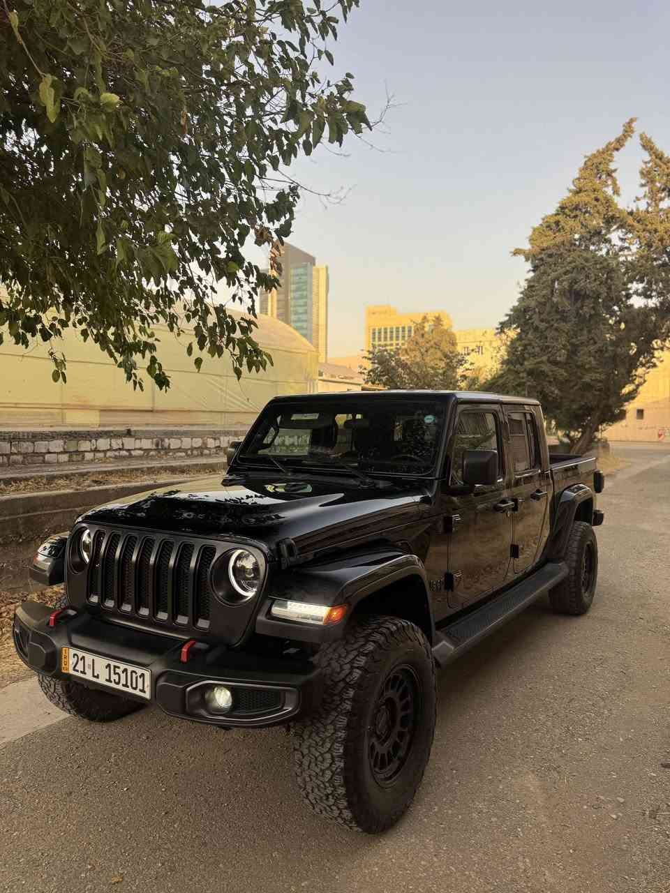 🏴سلام عليكم شباب Jeep Gladiator للبيع🏴
مواصفات Trail Rated ٦سلندر
🏴دبل اكسل
🏴لايت ليد
🏴جام كاره باء
🏴شاشه
🏴كشن هيتر
🏴سكف لاستيك
🏴بگ لايتLED
AUTO START/STOP🏴
🏴كامل معلايه السياره
🏴تايرات جه به لي
سياره بيه شبر صبغ ايرباكات راجعه بلادي ماشبه ٣٧ الف ميل سعره ٢٤٨$ وبيه مجال مكانه سليمانيه واني بل خدمه

-***********

🏴Jeep Gladiator بئ فروشتن🏴
موديل ٢٠٢٣ Trail Rated مواصفات
🏴٦ پستون
🏴ده بل اكسل
🏴لايت ليد
🏴جام كارەبا
🏴شاشە
🏴كشن هيته ر
🏴سه قف بلاستيك لا ده جيت
🏴بەگ لایت LeD
Auto Start/Stop🏴
🏴كامل پیش دواوە بەرز کراوەتەوە
تایەی جەبەلێ
سەیارەکە یەک بست بویاغی هەێە ایرباگ بیلاد دانراوەتەو ٣٧ روشتوە نرخی ٢٤٨$ و مەجال شوێنی سلیمانیە

-***********
