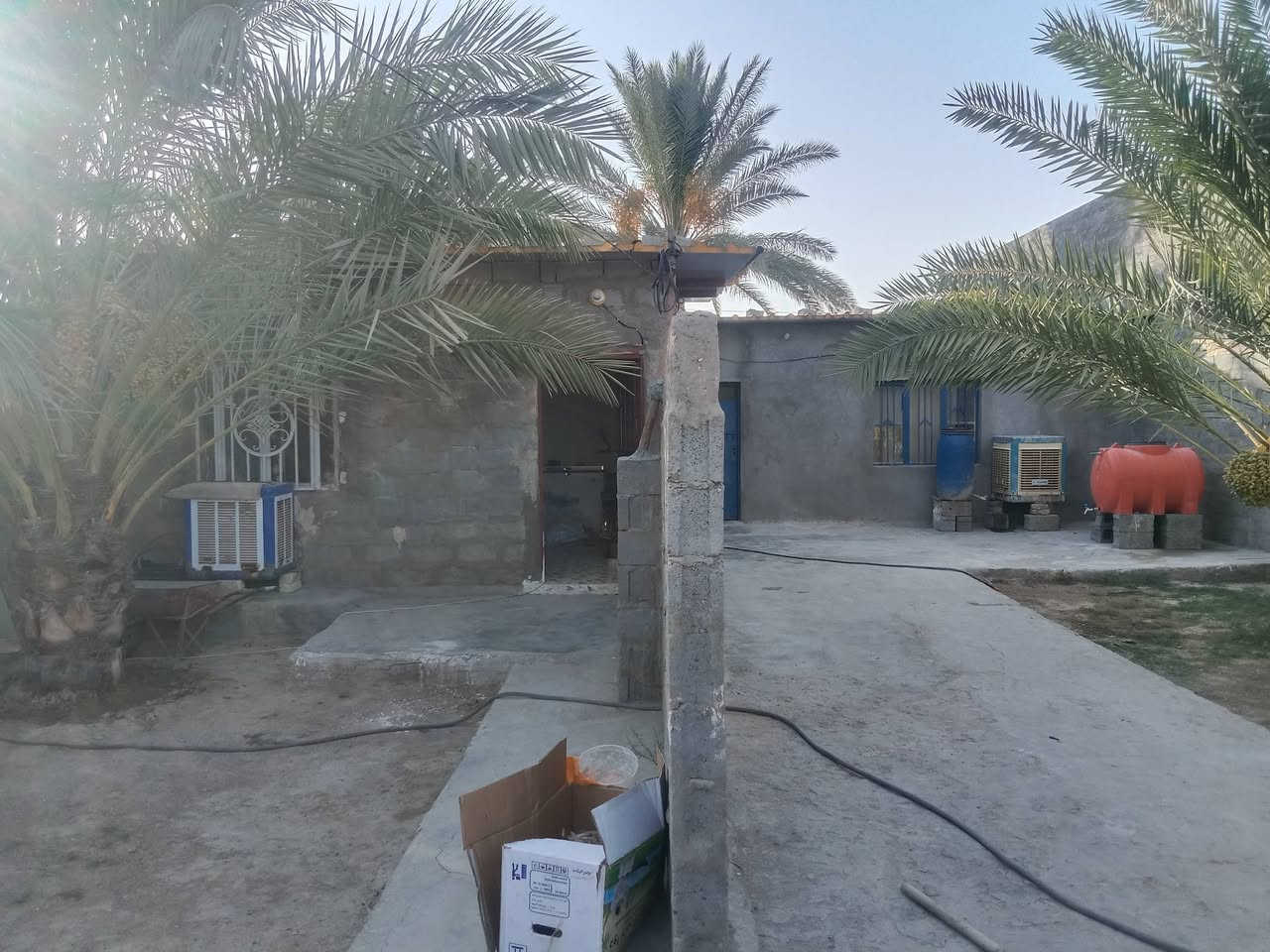 بيت • قرب جسر البوعلوان • اكثر من ٣٠٠م