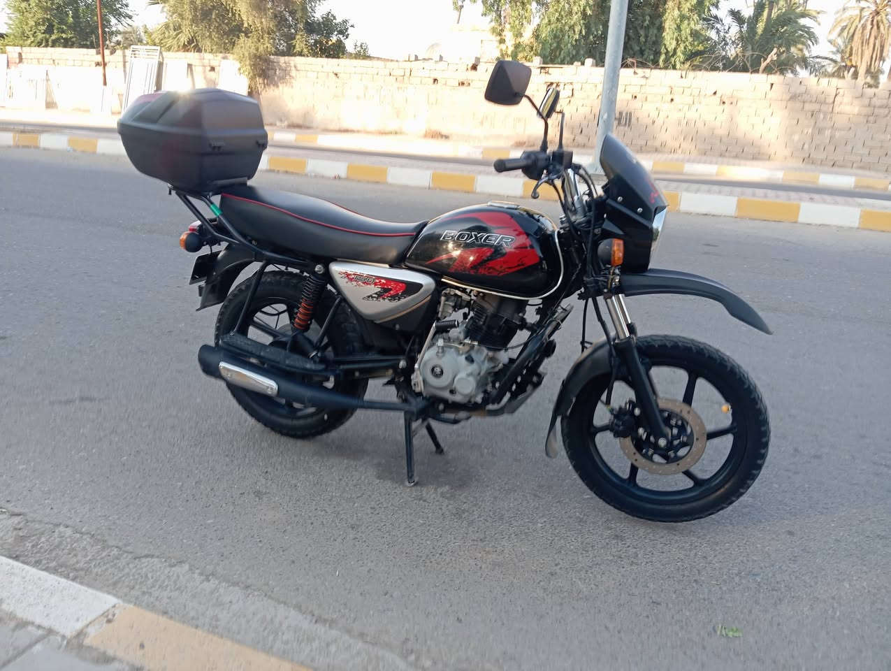 سلام بيع سريع بوكسر موديل 21فحل مرقم ديالى ب سمي شرط تحويل ثاني يوم بعدها بالجيس خرسه جيب فيتر وياك وتعالى افحص اخو الصفر شكد متصور نضيفه مال بيت كهربائيات كله شغال كيلو متر رون سرعة مال بانزين ابره مابيها نقص الله شاهد سعرها  مليونين و100الف شراي يتصل مكاني ديالى سعديه الجبل بحيرة حمرين 
***********
