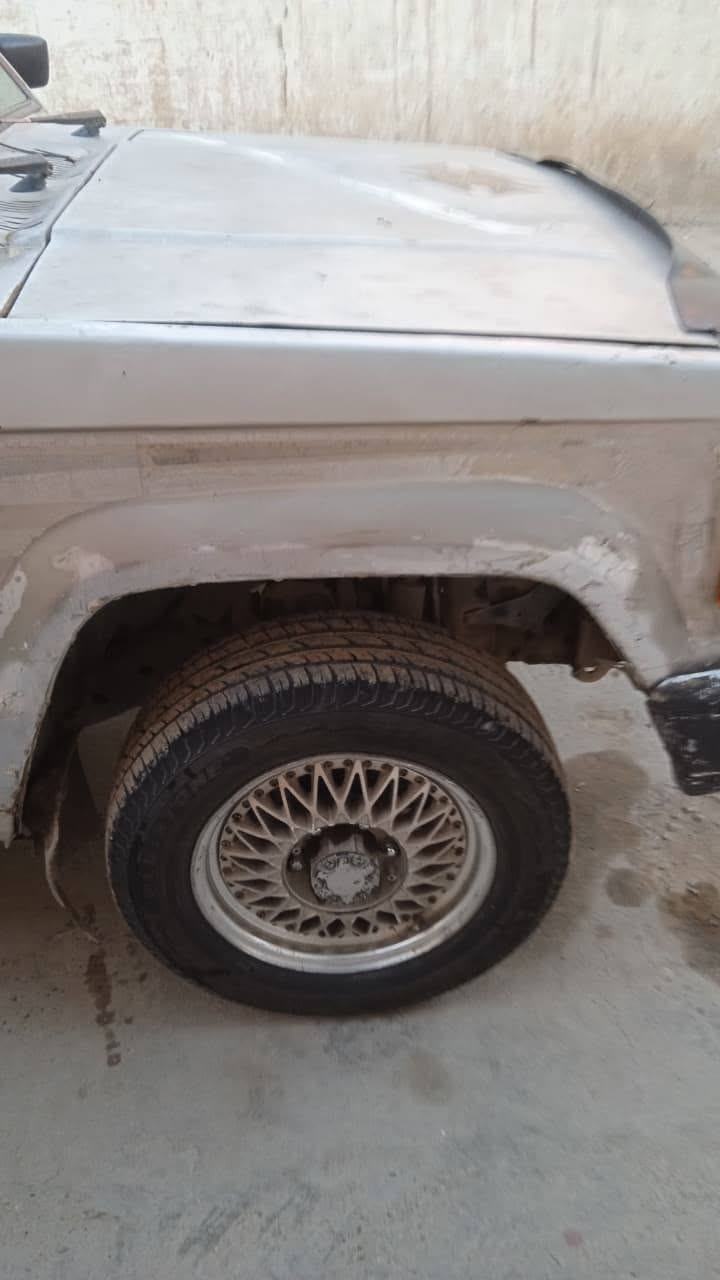 سلام عليكم للبيع كالوبر  موديل 90 بيع نقد واقساط كير ومحرك بطه ونجي سعره 1700 وبيها مجال اتكفل سرقه وعشاير للاستفسار اكثر *********** غير متواجد على النت
