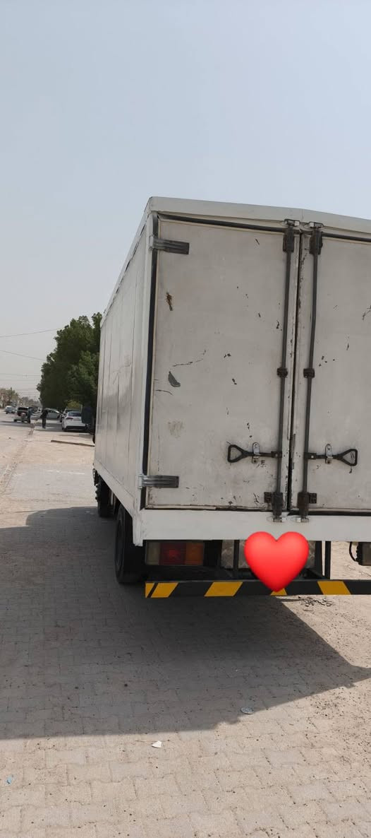 سلام عليكم
كنتر هونداي للبيع 
موديل 2010
حجم 75 سوبر
حافضه طول 5 متر 
للستفسار ***********
