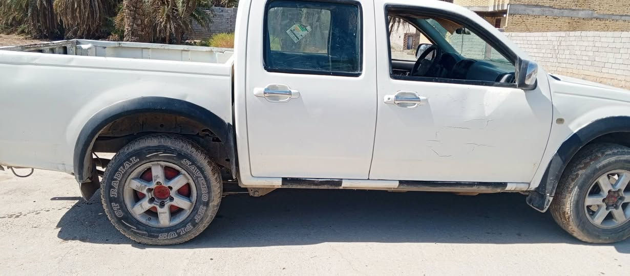 السلام عليكم سيارة شوفليت بيكم البيع  مزاد وزارةالداخلية بيه وكاله بيه و والسيارة جاهزة والسعر 40 وبيه مجال والتوصل على هاذه الرقم ***********
