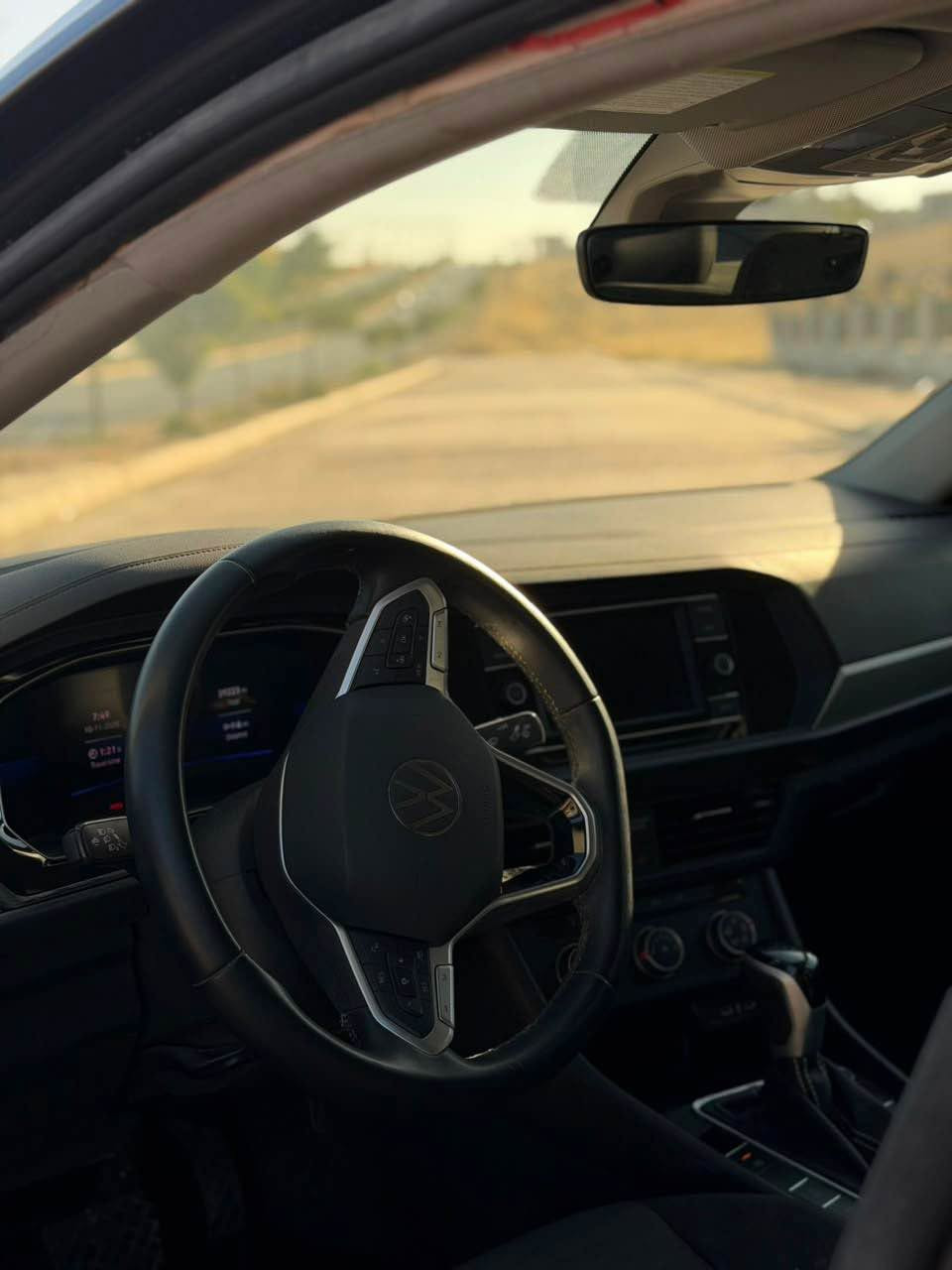 Jetta 2024 -S
جوملغ و بولند صبوغ بي داخلي بي يرباك 
شرتي رقم گير و مكينه شه رت
*********** اكر, نينوى

