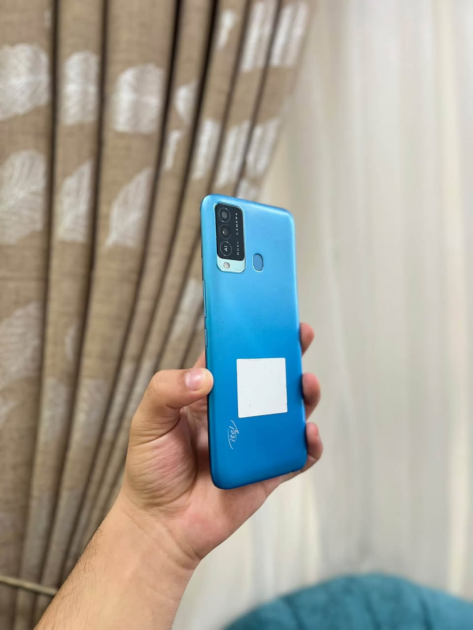 ITEL P37 PRO📲
📲آيتل p37 برو 
🔥مستبدل فقط شاشة وكالة أصلية
 ☑️جهاز اقتصادي وعملي جداً بشاشة كبيرة وبطارية ضخمة
💾 الذاكرة: 64GB
🚀 الرام: 3GB
📱 الشاشة: IPS LCD بحجم 6.8 بوصة بجودة HD+
📸 كاميرا خلفية مزدوجة 13MP
🔋 بطارية عملاقة: 5000mAh
📡 يدعم شبكات الجيل الرابع 4G
💰65 الف فقط 
📍مكاني نجف
📞خاص او اتصال 
☎️ ***********
