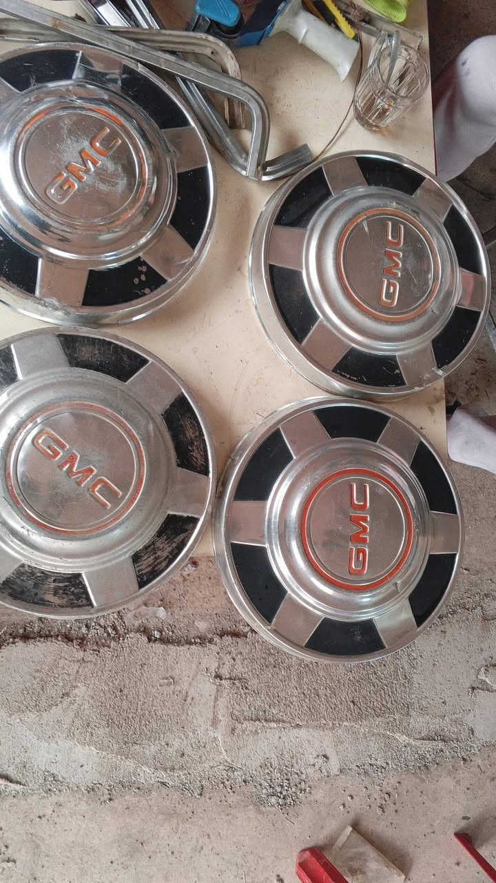قطع غيار • سيارات • بدون تفاصيل