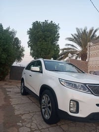 للبيع سورنتو موديل 2015  ماشيه 100 الف باسمي تحويل ثاني يوم  فول واحد ...