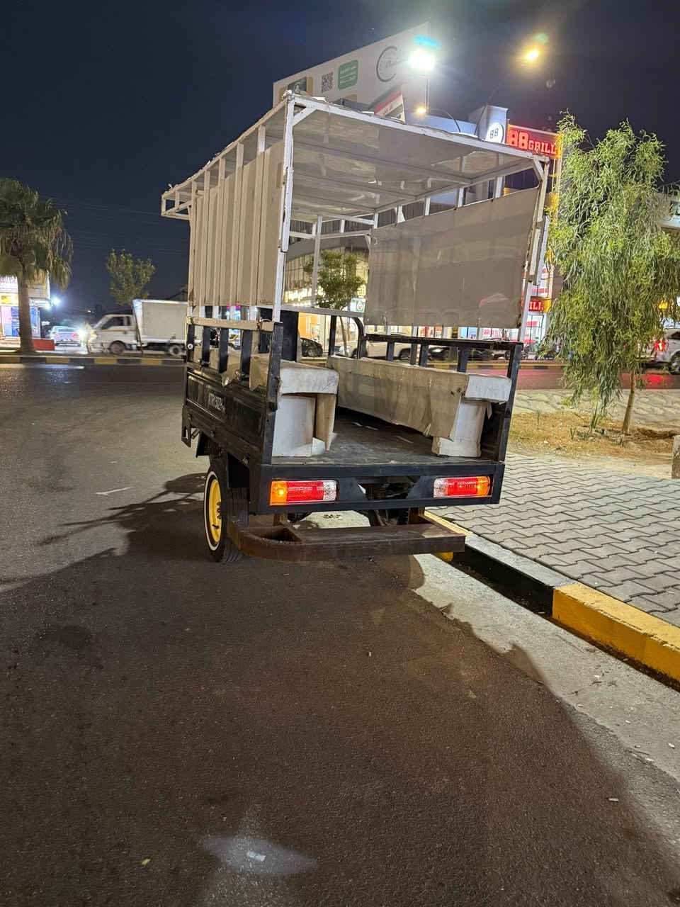 للبيع
ستوته اوراق اصولي موديل 15 مكينه 25 دراجه جاهزه ماعوزها شي ربع ماذب عليها مقدم موجود ومحجر ومسطبات وياها وكيلها ابن جبرين بلخان سعر 2 مليونين وبيها مجال قليل مكان نجف حي الرحمه رقم ***********
