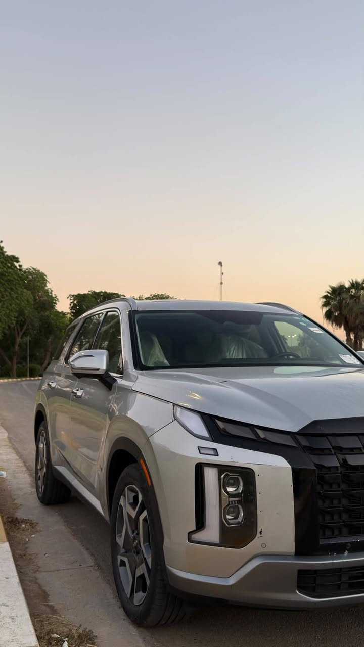 هونداي باليسايد لمتدد
موديل٢٠٢٤فول
محرك 6 سلندر 3800 🚀

المواصفات
بصمه (ابواب وتشغيل وصندوق )
 فتحه
سلايد روف  
شاشه جبيره 
كشنات  كهربائيه   
 رادار امامي توقف ذاتي 
رادار تحديد مسار 
رادار خلفي ايضا توقف عند الخطر 
نقاط عمياء 
 قيادةذاتيه 
 حساس امامي
حساس خلفي 
 سبعه راكب 
ثلاث قطع تبريد منفصل
تحكمات فول 
انضمه قيادة خمس انضمه
 تشغيل عن بعد
 بردات خلفيه 
كل الكشنلت السياره تدفئه وتبريد
صندوك كهرباء ذكي
اوتو هولد
هند بريك بصمه 
منفصل سياحي
منافذ شحن بكل الكراسي
 ويل كب 20 
 ستيرن رجاج اثناء تنبيه
لدات امامي خلفي 
شحن واير لس 
 شفتات ستيرن
انارة ترحيب عند الاقتراب 
شاحن في كل المكاعد 

* بعد بيها هواية مواصفات ….
السعر *********** اتصال وبيك خير ودلل 

العنوان / بغداد 
ملاحظه ضرر فقط ربع البنيد بدون اي دواخل 
ماشيه ٢٤
