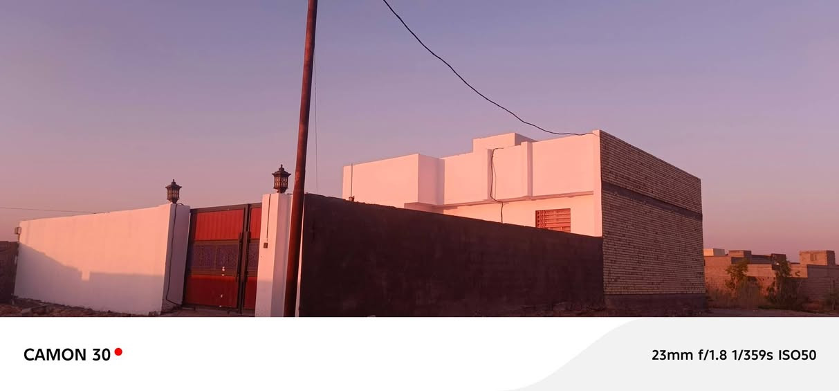 السلام عليكم يوجد بيت للبيع في السياسيين زرا ع ي مساحت البيت 300 مساحة البناء 125 بناء طابوق كونكريت مسلح يحتوي البيت على أستقبال مع مدخل +صحيات صالة غرفتين مع صحيات عدد 2 مناور عدد 2 درج + السطح أشتايكر بناء البيت جديد ودرجه أولى رقم الهاتف ‏‪***********‬‏

نص مكتوب في الصور:
- CAMON 30 23mm f/1.8 1/513s ISO50
- CAMON 30 23mm f/1.8 1/359s ISO50
- CAMON 30
- 23mm f/1.8 1/33s ISO700
- 23mm f/1.8 1/33s ISO678
- 23mm f/1.8 1/321s ISO50
- 23mm f/1.8 1/312s ISO50
- CAMON 30 23mm f/1.8 1/50s ISO155
- CAMON 30 23mm f/1.8 1/100s ISO251
- CAMON 30 23mm f/1.8 1/50s ISO455