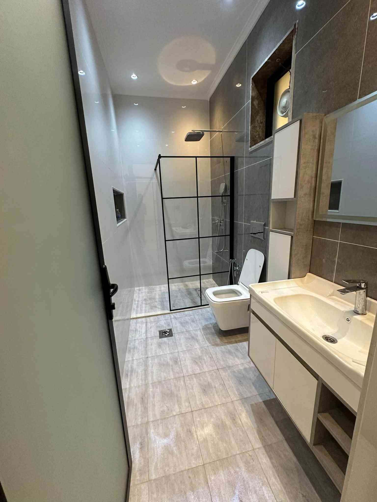 🏡 بيت زيرو للبيع – زيونة 710

📐 المساحة: 150 م²
🛏️ 4 غرف
🚿 خدمات متكاملة
✨ بيت زيرو – جاهز للسكن
📍 الموقع: زيونة 710

🏢 مكتب الودق للعقار
بيع • شراء • إيجار • استثمار عقاري

📞 للاستفسار والتفاصيل:
***********
***********

📩 نستقبل جميع العروض والاستفسارات
