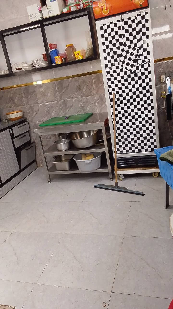 السلام عليكم
ماطور سيفان موديل 25 شرط المكينه ابلاديه ما مفتوحه
السعر /800
مكاني الصقلاوية
رقم الهاتف/***********
*********** واتس اب
