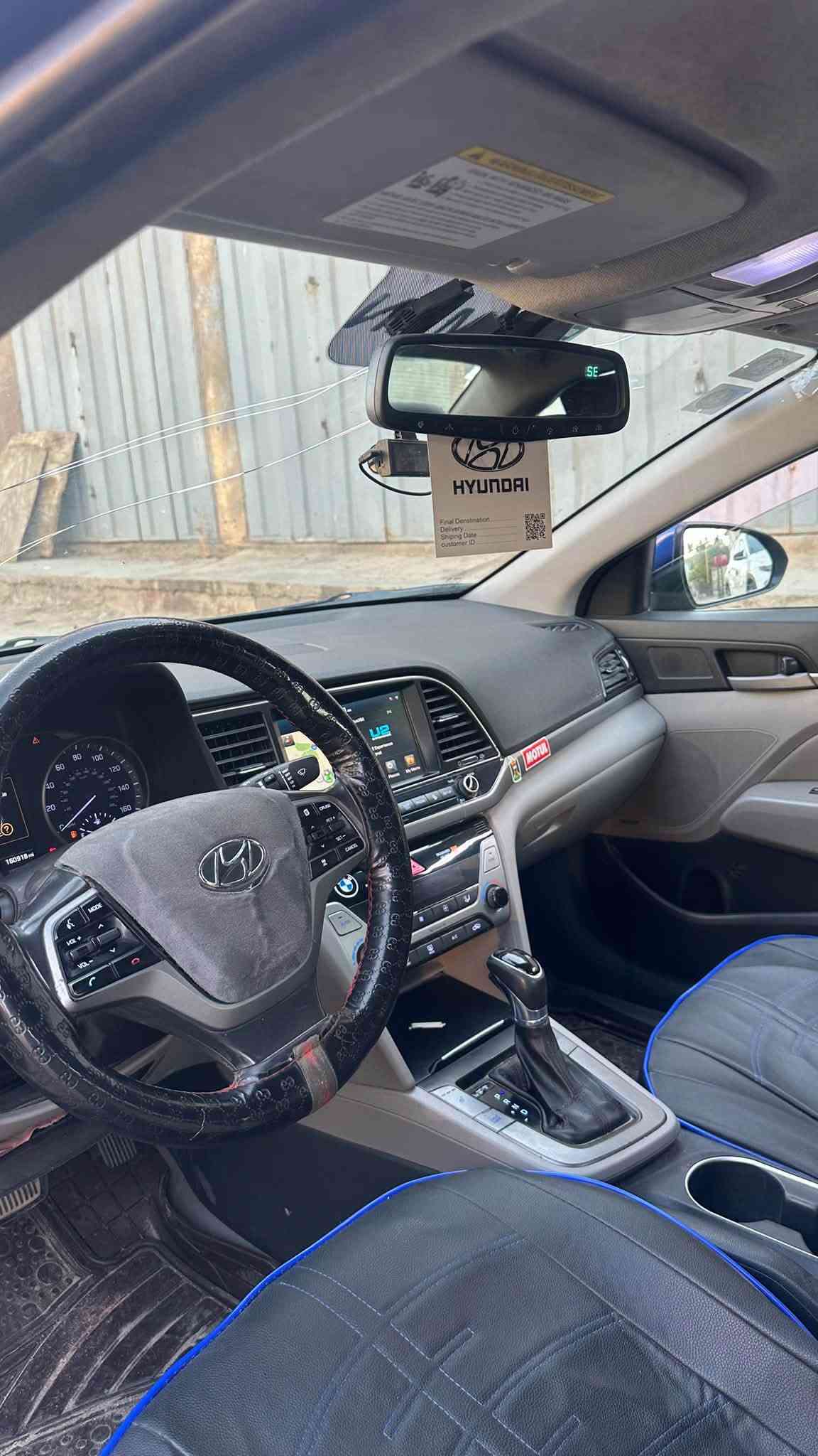 النترا لمتد 2018 رقم بغداد باسمي وارد أمريكي ضررها حوض التاير وبالعراق بيه تبديل الجاملغ وصبغ ربع البنيد 3 قطع ونص 
فول مواصفات 1/1 
فتحة سقف 
بصمة تشغيل وابواب 
تدفئة كشنات امامية وخلفية 
اشاير مري وقلاب 
رادارات امامية وجانبية 
وضعيات خزن 
3 انضمة قيادة 
شاشة كاربلي
منظومة زنون عالي ناصي لد 
بك لايت جنسز لد 
السيارة جاهزة تبريد ومكينة وكير 
مكينة 2000 دوش تنقص ربع كل تبديلة 
وكير At مكفول 
تبريد ثلج 
صدر خلفي جديد وأمامي نواقص بسيطة 
باقي التفاصيل اتصال فقط 
*********** 
السعر 105 وبيه مجال مراوس برياضي فقط  
مكاني بغداد
