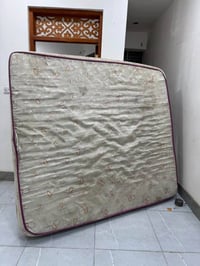 دوشك • ١٠٠ علبة • بغداد