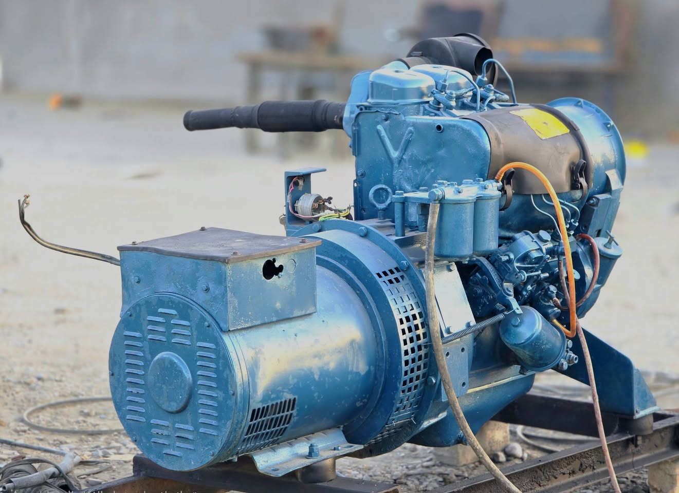دويز 2 بستم بم ونوزل 20kv ما مفتوح فول نضافة السعر ١٦ ورقة *********** المقدادية
