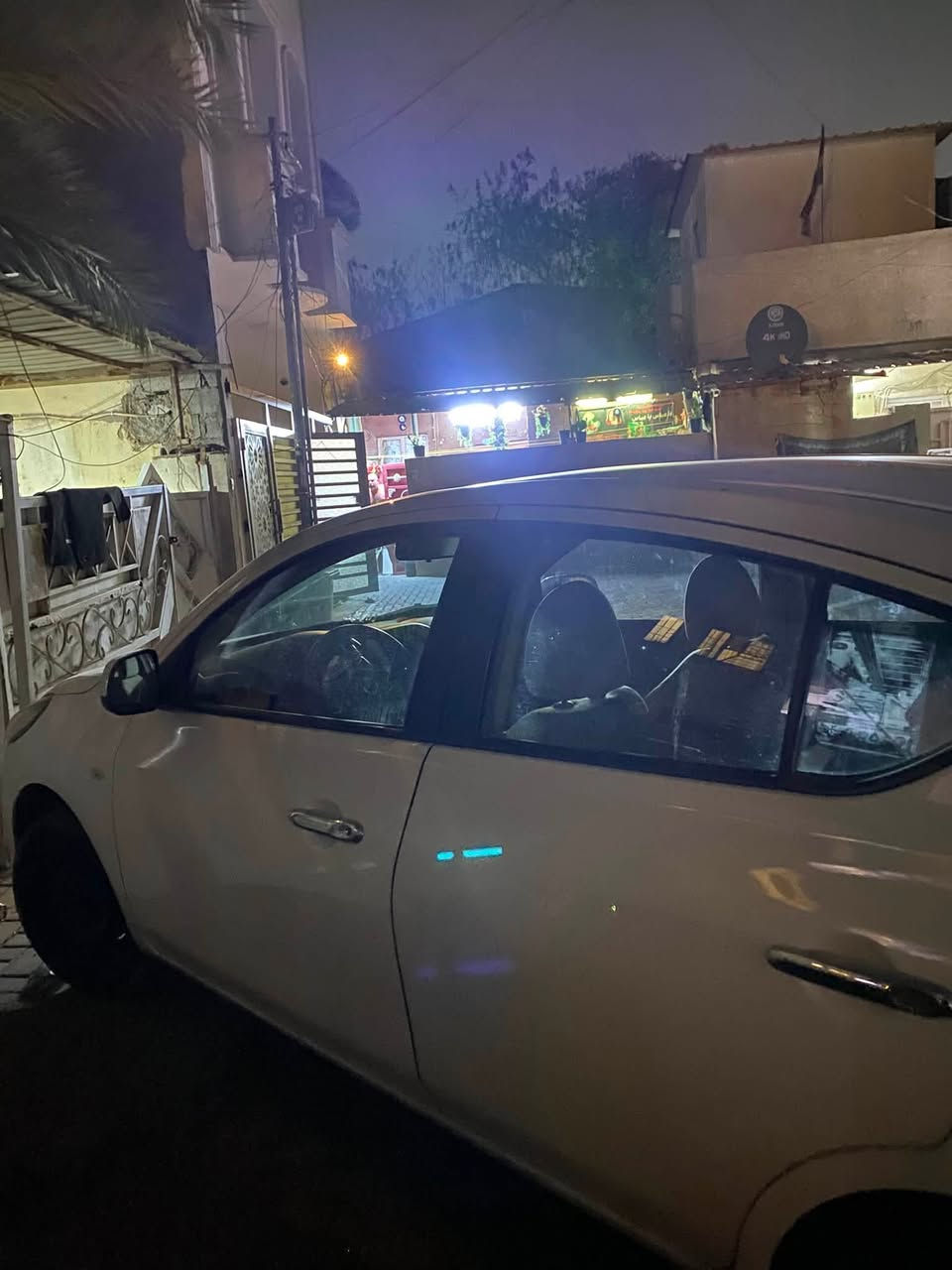 سلام عليكم عندي سيارة سني مواصفات فول البيعه مستعجله لان اريد اسافر  السعر كلش مناسب حتلو مقدمه والباقي اقساط لان حسافر للاستفسار اتصل ‭***********‬

