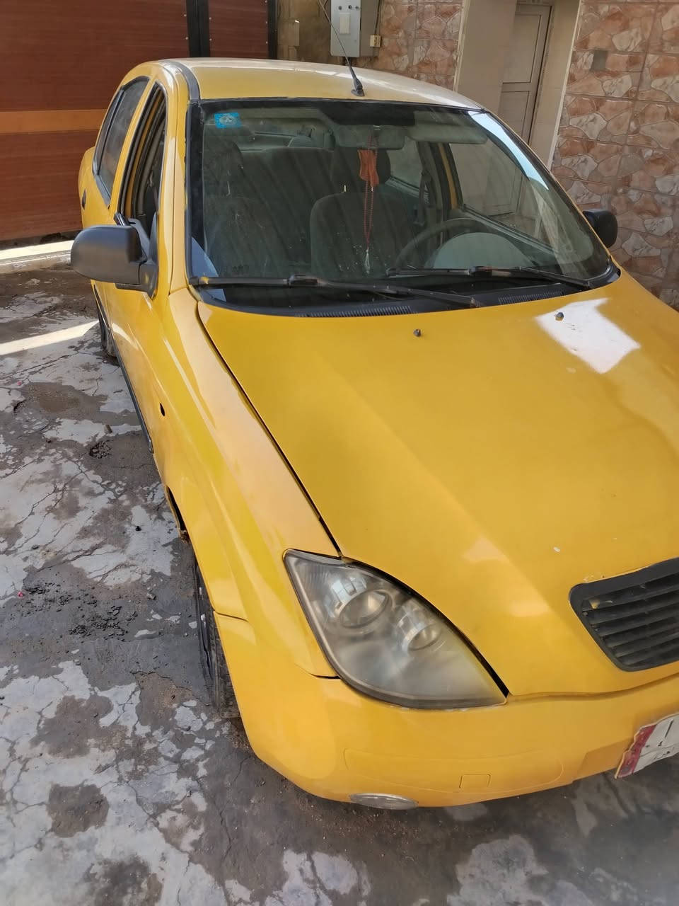 سياره طيبه للبيع مو بسمي اتعهد بالتحويل ثاني يوم مصفره هيئه وغرامات  السعر 30 مصبوغه حزام للجماليه اثر جراد تبريد تدفئه شغال مكفوله من الكص بدون حادث طخات بسيطه رقم بغداد نكليزي باقي بس على تبديل اللوحات  بيها تنقيص بسيط ***********
