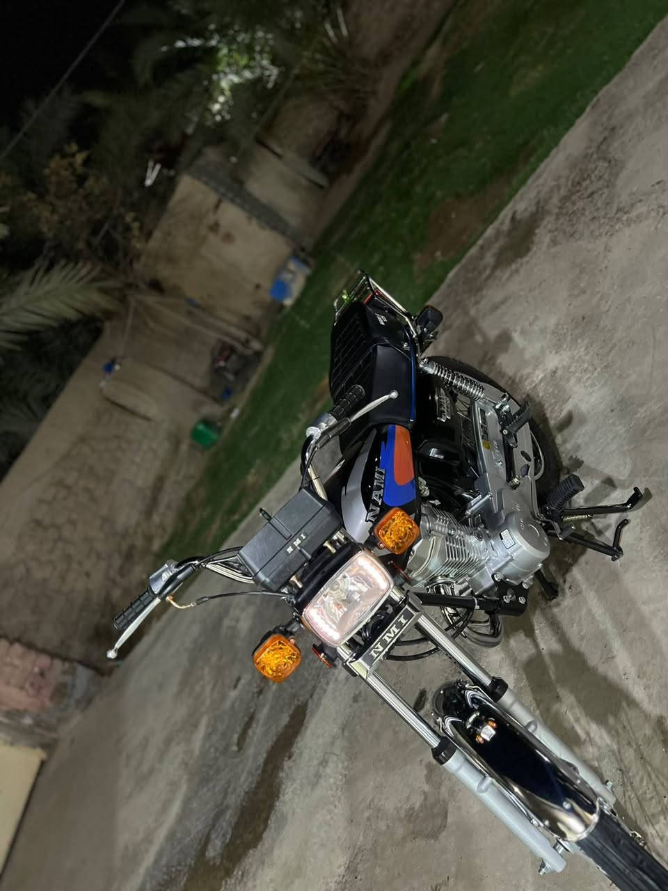سلام عليكم
لبيع دراجه نامه شلامجه جديده  صارله سبوع من طلعته من المعرض  الدراجه مكفوله 
الاستفسار ***********/هاذا بي واتشاب ***********

