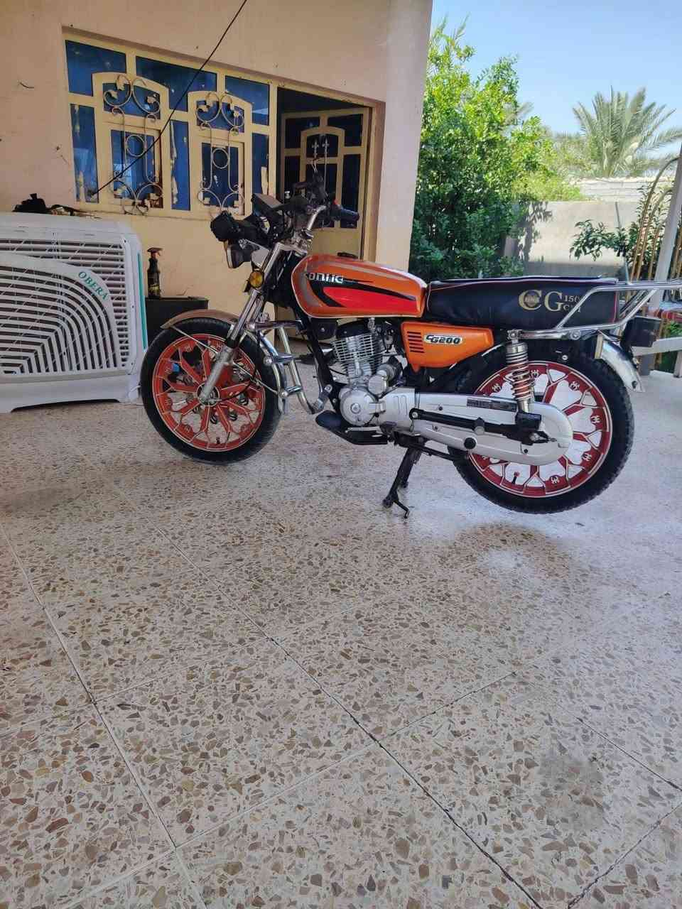 سلا عليكم للبيع سيفان 2024 مكينه بلاد حجم 200 CC كهربايات كله شغاله شاشه شغاله مكان درجه ديالى شهربان جسر مهروت سعر خاص او اتصل واتدلل ***********
