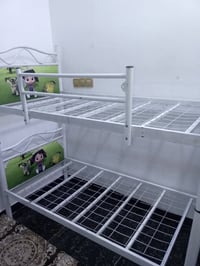 چرابي اطفال نضيفات طول 160 عرض 70 مكان بغداد.  سعر 50 ألف   0771537947...