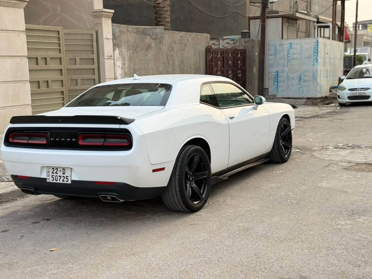 جالنجر مديل 2018 وارد امريكي محرك 3600 ماشيه ١٩٢ الف كيلو
سياره فول مواصفات sxt بلاص 
شاشه كبيره 
كشنات جلد 
رادار جانبي وامامي 

فتحه سقف 
حاله سياره ✅
تبديل جاملغ امامي جه سايق بدون شاصي ولا لغد
ودعامي الاماميه 
وبيه قطع كلير بجاملغ لخلفي 
السياره تحويل بنفس اليوم
رقم اربيل
المكينه والكير لم يتم فتحها شرط لفحص 

مكان السياره بغداد البلديات 

للتواصل ***********
