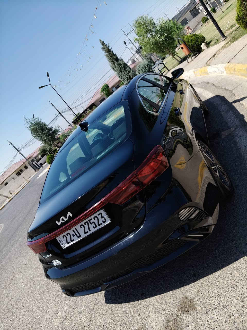 السلام عليكم
كيا فورتي 2024
وارد امريكي 
حادثهه جاملغ وبنيد ايرباك طاك ومرجعيه سستم كامل حتى الدشبول مبدليه بيهه داخل بسيط بدون صبغ فقط سحب للشاصي
السيارة دخول جديد وترقيم جديد
3/9/2026 رقمتهه بأسمي تريد وكاله او تحويل
مواصفات
محرك 2000 دوش
تدفئة بالكشنات
تدفئة بالستيرن
تشغيل عن بعد
شحن لاسلكي
لايتات لد وزنون بلادي
رادارات جانبيه
 توقف تلقائي عند الرجوع
رادار امامي وتوقف تلقائي
داخل بيانو بلاك
شاشة كبيرة
ويلكب
تحكم ستيرن جهتين
كامرة دوارة
السيارة ماشية 20mi. مشي امريكا 19 يعني بعدهه زيرو
مكاني بغداد زيونه
السعر 145$ وبيهه مجال بسيط ان شاء الله
***********
***********
