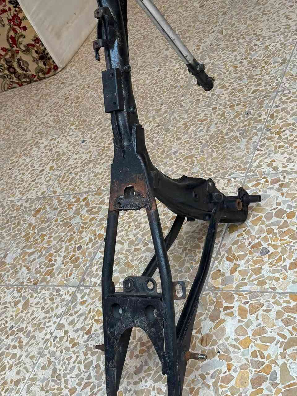 لبيع شاصي ادوات   مكاني بصره حيانيه ب١٢٥ وبيه مجال قليل ***********
