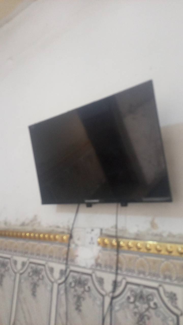 بلازما ٣٥ • جديدة • ريموت ومُلحقات