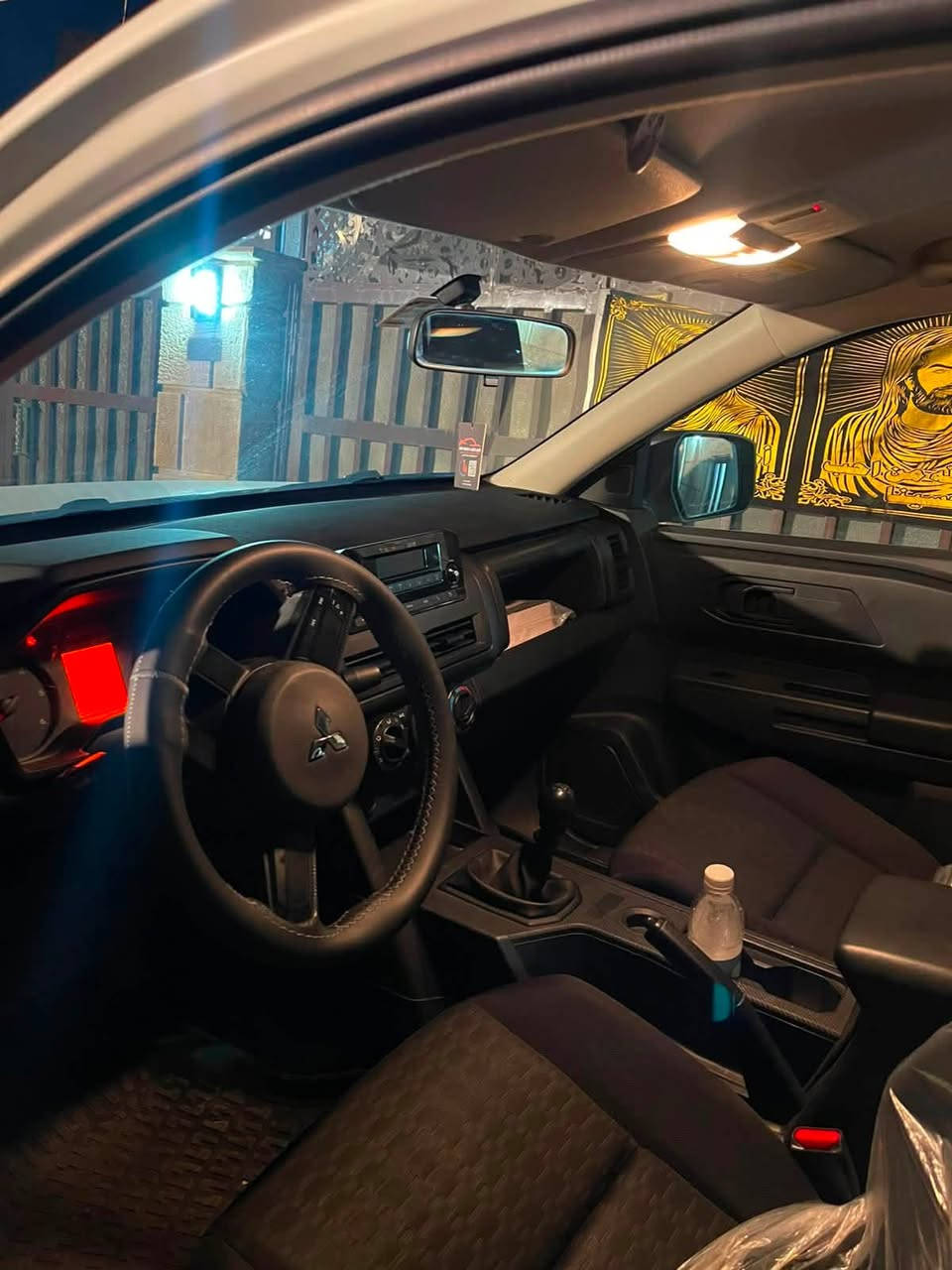 � للبيع ميتسوبيشي L200 موديل 2025 🚨
🔹 مكينة كاز (ديزل)
🔹 كير عادي
🔹 ماشية فقط 84 ألف
🔹 استخدام شخصي
🔹 بسمي + سنوية وهزة جديدة
🔹 السيارة نظيفة وجاهزة للاستخدام
🔹 بيها صبغ جاملغ وبنيد
🔹 السيارة ما بيها أي نقص 

📍 مكاني: بغداد – كرادة

💰 السعر جداً مناسب
📞 ***********
