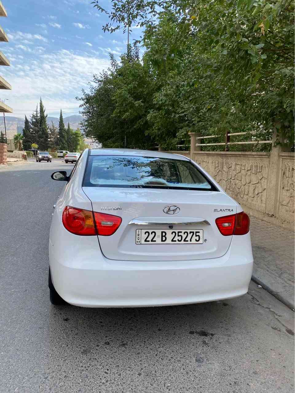 هوينداي النترا ٢٠١١ خليجي محرك ١٦ دوش كير توماتيك اصلي شركة شاشة وكاميرا  رقم مسطرة اربيل اشاير بلمري لون ابيض ثلجي المرغوب كابون بانزين  السيارة بدون صبغ بيها باب وجاملغ تبديل شركة السعر ٩٨ ورقة. ***********.   *********** دهوك, العراق
