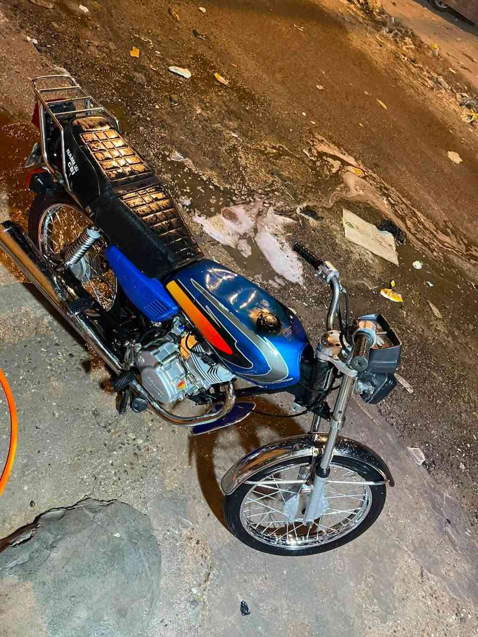 ايراني البيع سي جي ناما مديل 22 الدراجه مبدل ولفات ولدراجه رقم وسنويه باسمي نضيفه ومامتعوبه تجي تشوف شوف العين رايدهه بمليون و 750وبيهه مجال حك الجيه وبلخدمه  البصره المعقل ***********
