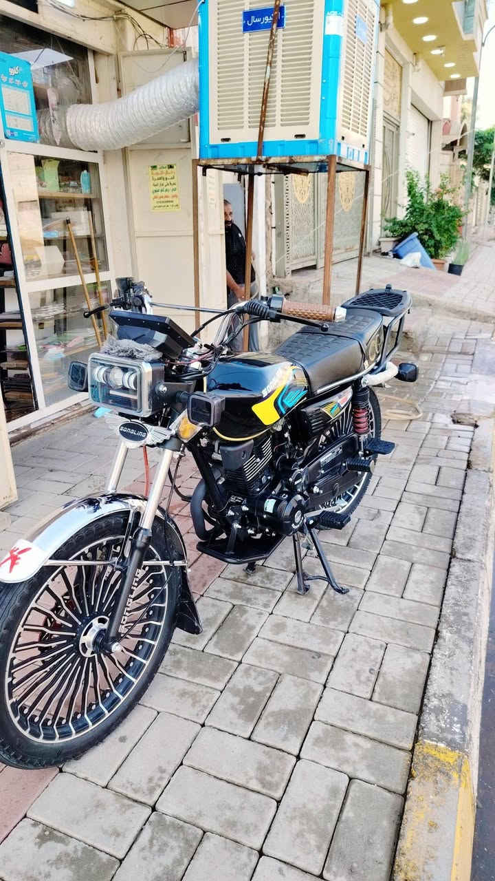 بسم الله مكلف بنشر
دراجه سونك
محرك 200cc
جواكيج وليس ضاغطه وزنجبل
موديل 2026
ماشيه 3000بعدها زيرو
نضافه فولل محرك مكفول
كشر مكفول دراجه مكفوله كفاله عامه
شاشه شغاله اشاير دبل اشاره مكفوله
بصمات ثنين سويجات ثنين 
سعر 1000مليون وبيها مجال كلش بسيط
*********** واتساب وخط
