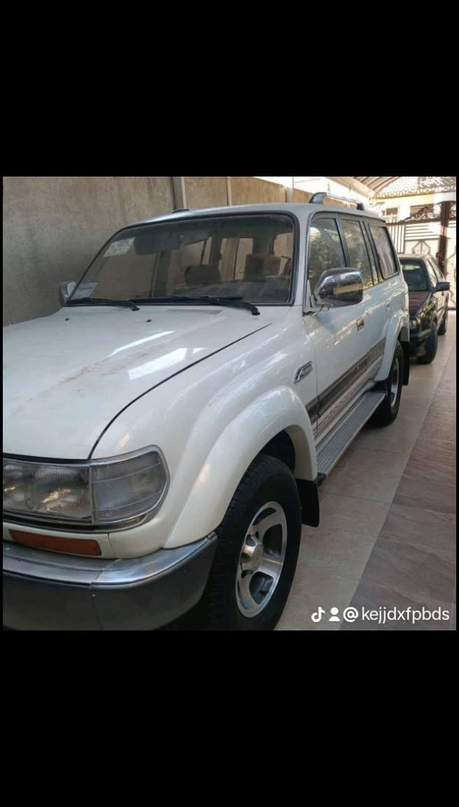 للبيع رقم بغداد اسمي جديده محرك 6نوزلات تبريد اي نقص ما ابها ***********اتصل
