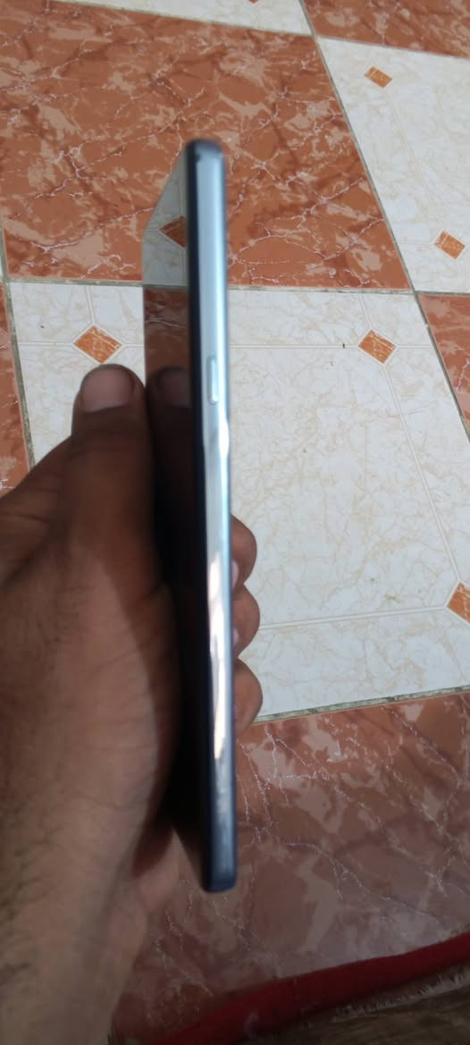 LG Stylo 6 • ٦٤ جيجا • مايشغل شريحة