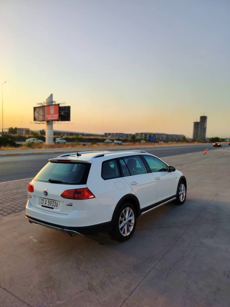 WV GOLF ALLTRACK 2017
كولف 2017 مواصفات التراك
- محرك 1.8 تيربو
- مقاعد جلد لون مشمشي
- مقعد امامي هيتر و كهربائي
- كير شفط
- تبريد مركزي
جاملغ و بنيد صبغ بدون ايرباك
كير، محرك و كهربائيات كل بشرط
سيارة بأسمي تحويل وكالة بشرط
سعر 105 و بيها مجال
 *********** أربيل, العراق
