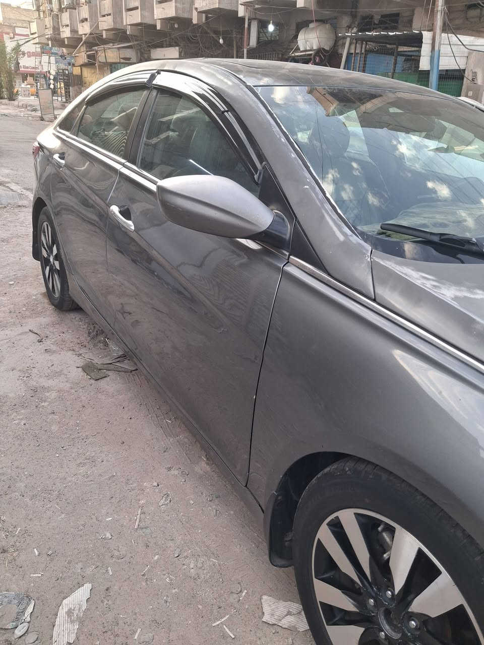 السلام عليكم للبيع سوناتا مضلع ٢٠١١ بغداد محرك ٢٤٠٠ gdi وارد أمريكي حادثها جاملغ الأيمن مبدل وبيه ٣ قطع صبغ بدون حادث وبيه جراد البنيد والقماره السياره جاهزه اي نقص مابيه سعره ٨٥ وبيه مجال رقمي ***********
