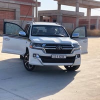 لاندكروز • ٢٠١١ • رقم بغداد