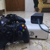 اكس بوكس ٣٦٠ سلم • ٢ يدات • ١٠٠ لعبة