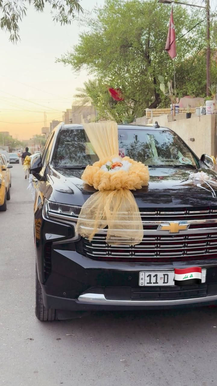 تاهو 21 بريمر خليجي مكفولة رقم بغداد باسمنا سيارة جديدة بمعنى الكلمة بس بيها رصعه بلجاملغ الخلفي مواصفات 1/1 معروفه بصمه وتشغيل عن بعد وداتا شو  وداخل جلد بيجي وتبريد وتدفئة كشنات بنرامة وحساس امامي وخلفي كامرات 5 ورادارات 3 شاشات منافذ شحن متعددة مرايات جانبية أساير وشفط ونقطة عمياء تحديد مسار سستم صوت BOSE ثلاجة دوسات كهرباء وبعد هواي مواصفات المكان بغداد مدينه الصدر 
ما خليت السعر لان اكو بعض الناس يكسرون بلسعر لا عدهم لا حض ولا بخت

اتصال ولاستفسار واتساب 
***********
