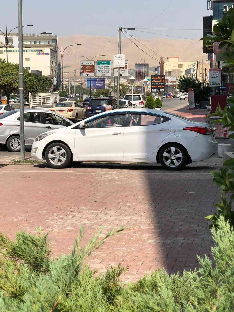للبيع النترا ٢٠١٢ خليجي باب مال الي وره السائق مصبوغه بكد الشخط مكاني الشعب حي البساتي السعر١١٠ رقم موبيل ***********
