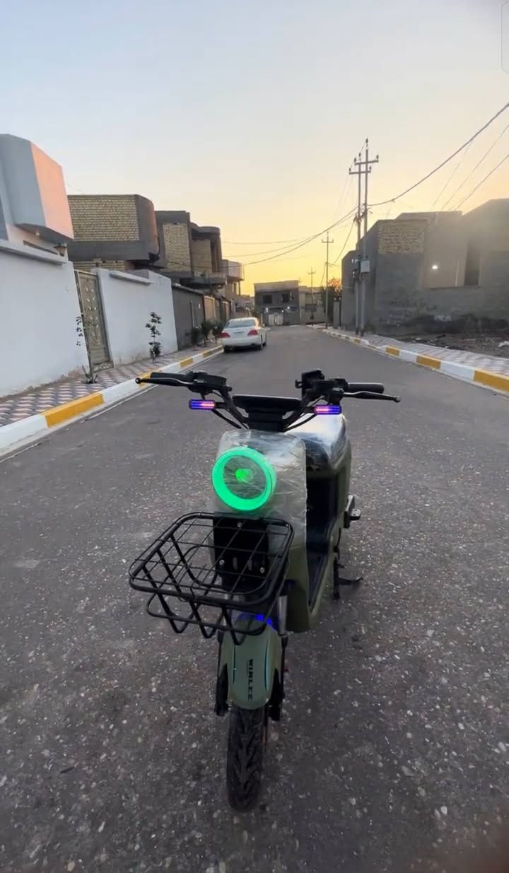 سلام عليكم دراجه ار تسعه للبيع بطاريات ولي الاصلي32 امبير  الدراجه برغي مامبدل بيه ستعمالي بصيط   كل شيء موعطلان بيه لايتات عالي وناصي وبصمه و سويجين وكارت لتشغيل دراجه السعر 490 بيه مجال للشرايه
مكاني الرميثه
للستفسار ***********واتساب 💖

