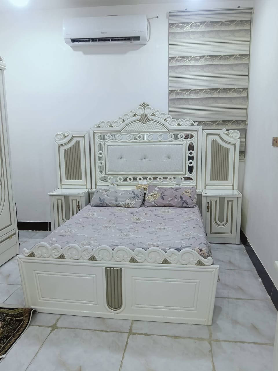 سلام عليكم غرفه خشاب البيع جديده كلش رجان ماتواجد عل فيس شراي يخبر ***********
