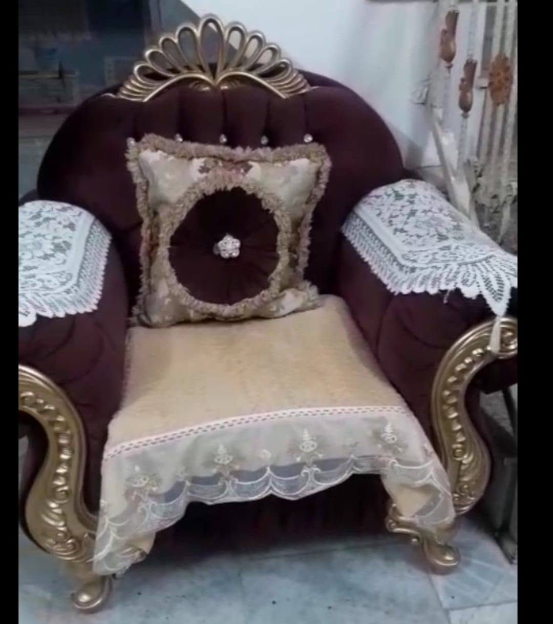 كنب • بدون تفاصيل