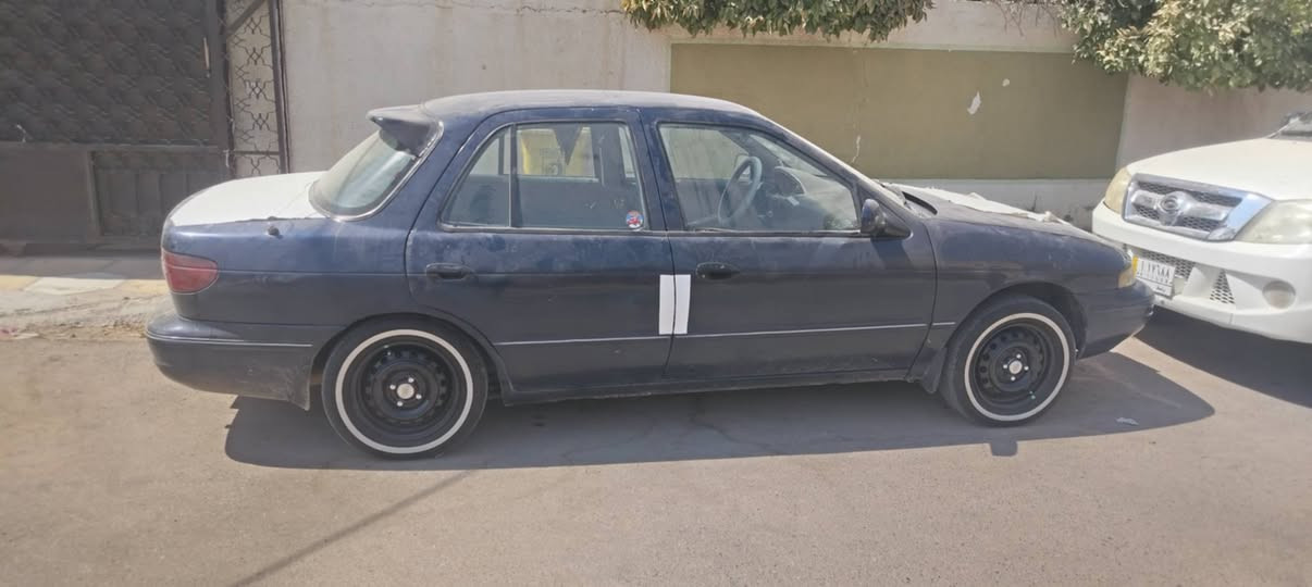 هكيا سيفيه موديل ٩٤ السياره بلاديه بيهه صبغ قليل يعني تكحيل تبريد شغال بس الكمبريسر بيهه ضعف حداديه كهربائيات كله بشرط السعر ٣٦ مكان السياره صويره الاتصال ***********
