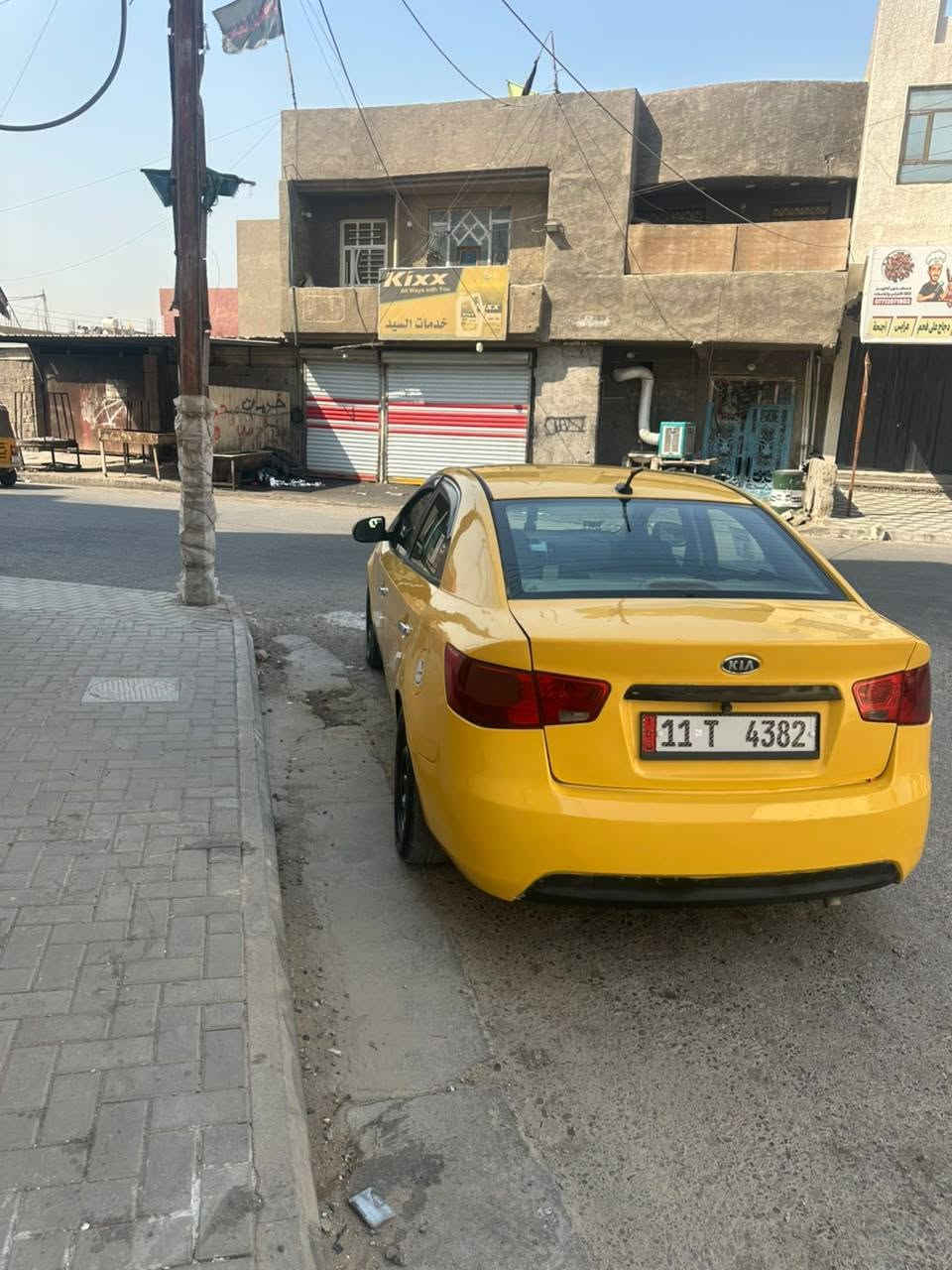 السلام عليكم كيا فورتي موديل 2012 حادثها جاملغ امامي الامريكي والباقي مكفول سياره جاهزه خير من الله  تبريد ثلج ماكينه 2000 دوش المرغوب مصفر هيا وغرامات رقم بغداد الدولي باسمي وكان بغداد سياره جاهزه تخم تاير جديد سعر مناسب *********** سعر خاص خابر ودالل
