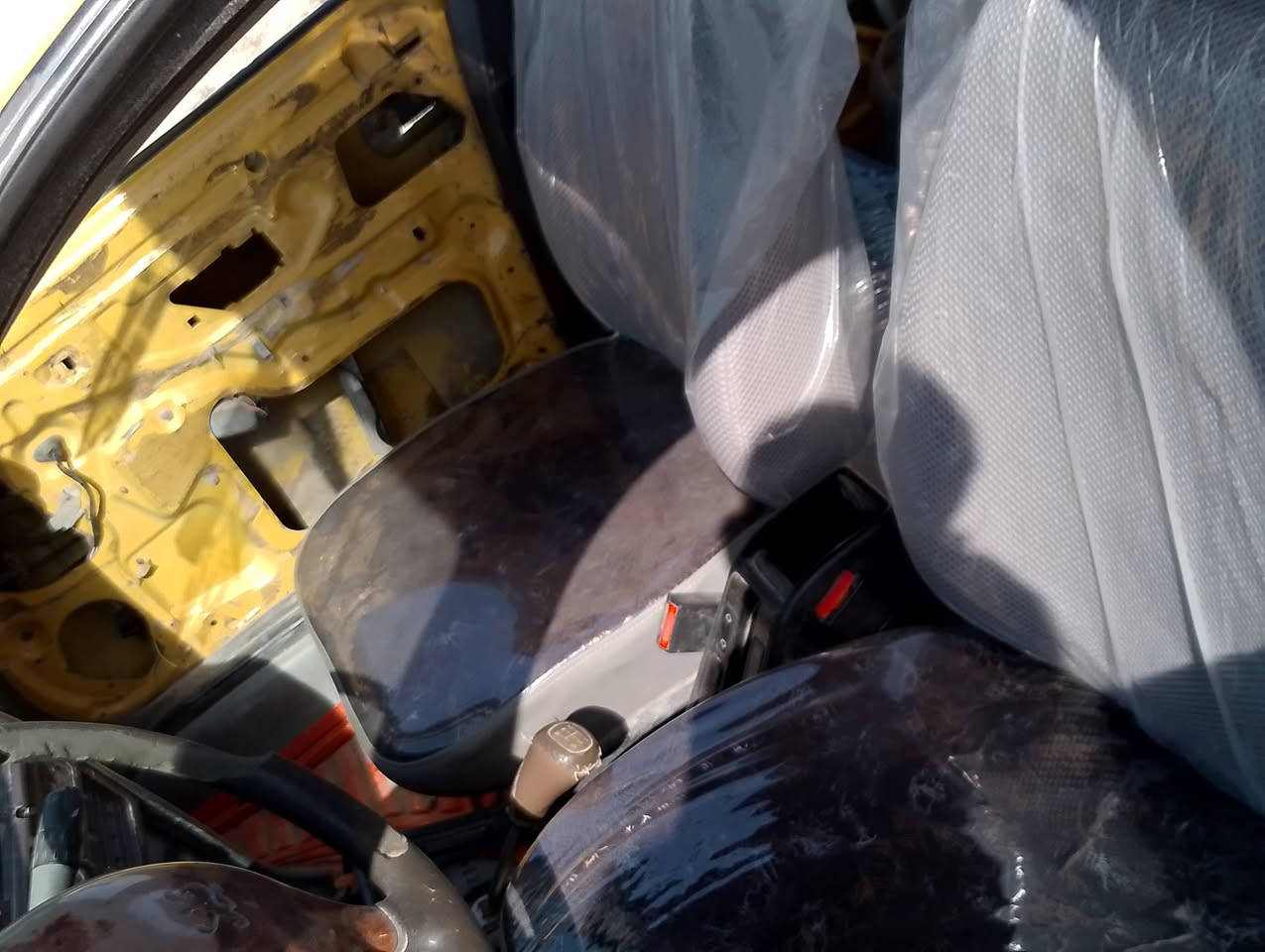 سلام عليكم  ادمن وافق يرحم والديك بيجو بارص للبيع موديل 13 سيارة مدوشمه جديد بيه كازكيت  تبريد غير شغال سياره يرادله ترتيب مابيه بطاين مال بيبان يرادله شوي ترتيب رقمه بصره تحويل ثاني يوم ب 20 وبيه مجال رقم ***********
