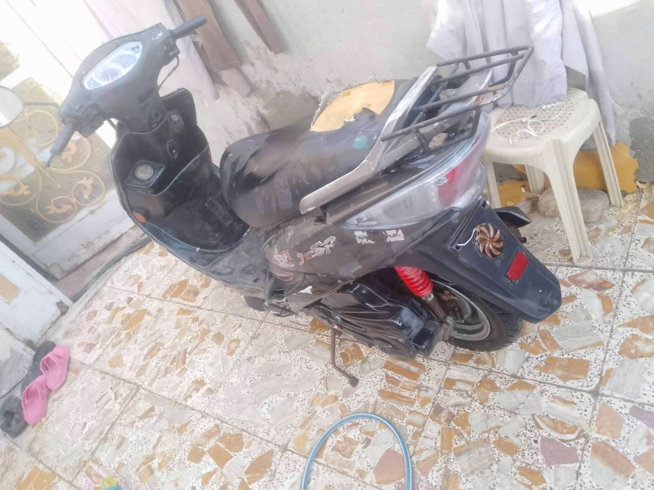 سلام عليكم  دراجه كامكو جي فور لبيع شغاله سلف كهربايات شغاله  هورن لايت كدام وره اشاير قفل سكان قفل جنطه قفل قبق بنزين شغال نضيفه دراجه مثل ماموضح بل صوره  دراجه مامفتوحه  مكاني نجف حي نداء شارع ستين ثاني قبل كليت كفيل  رقم *********** بي وتساب بي تصال سعر 270 بيها مجال
